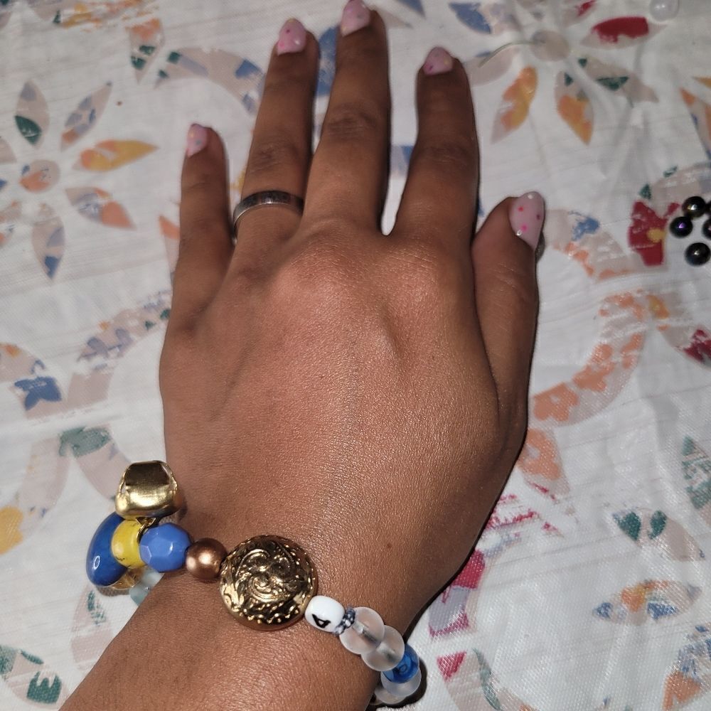 Handmade letter bundle/couple bracelets - Picture 6 of 10